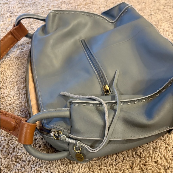 Elegant Blue Leather Shoulder Bag - Picture 1 of 3